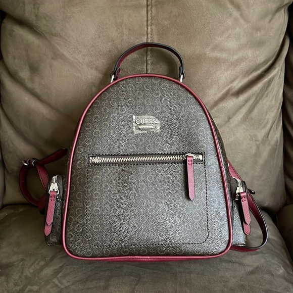 GUESS handbag/backpack/shoulder bag - Picture 1 of 14